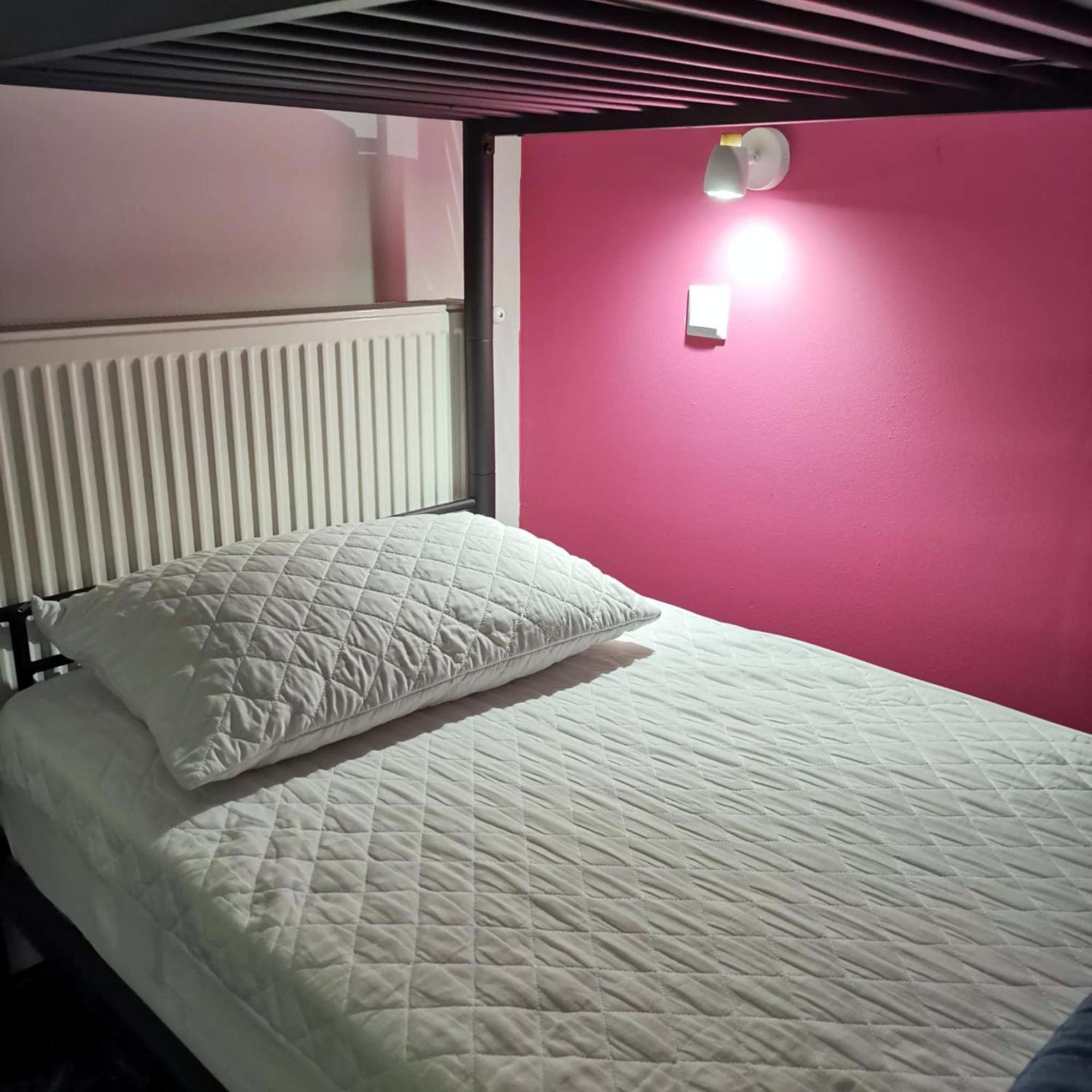 Athens 24-Hours Popart Hostel #Athensairport Markópoulon Zimmer foto